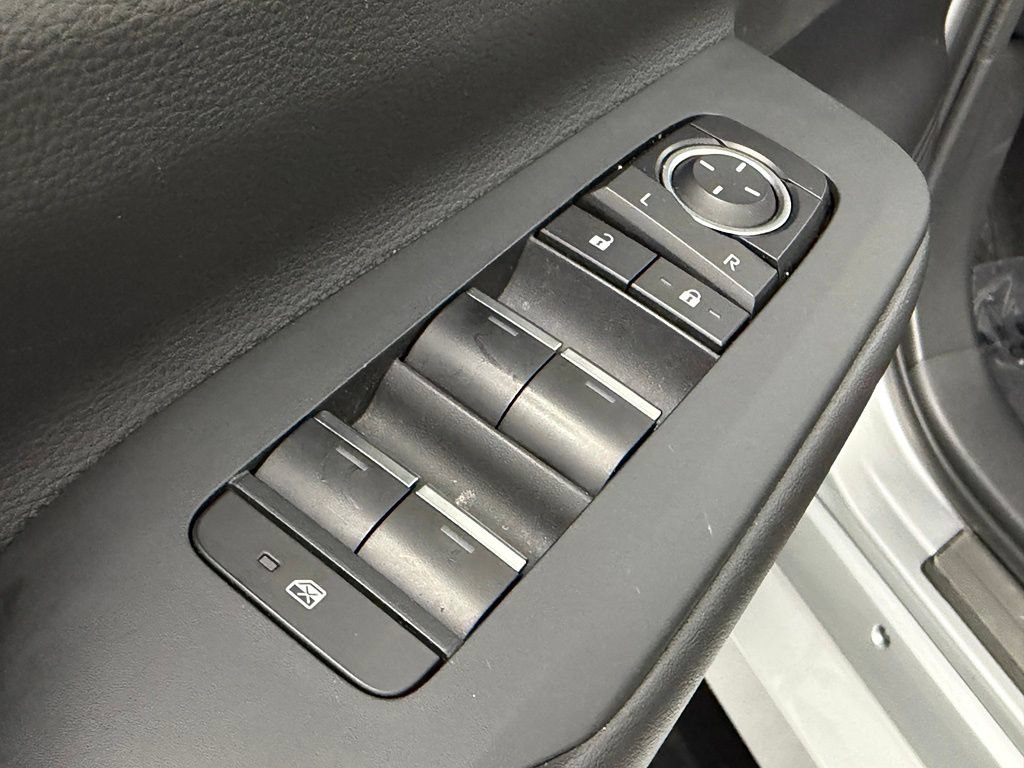 Certified 2025 Toyota Prius Plug-In Hybrid FWD image 20
