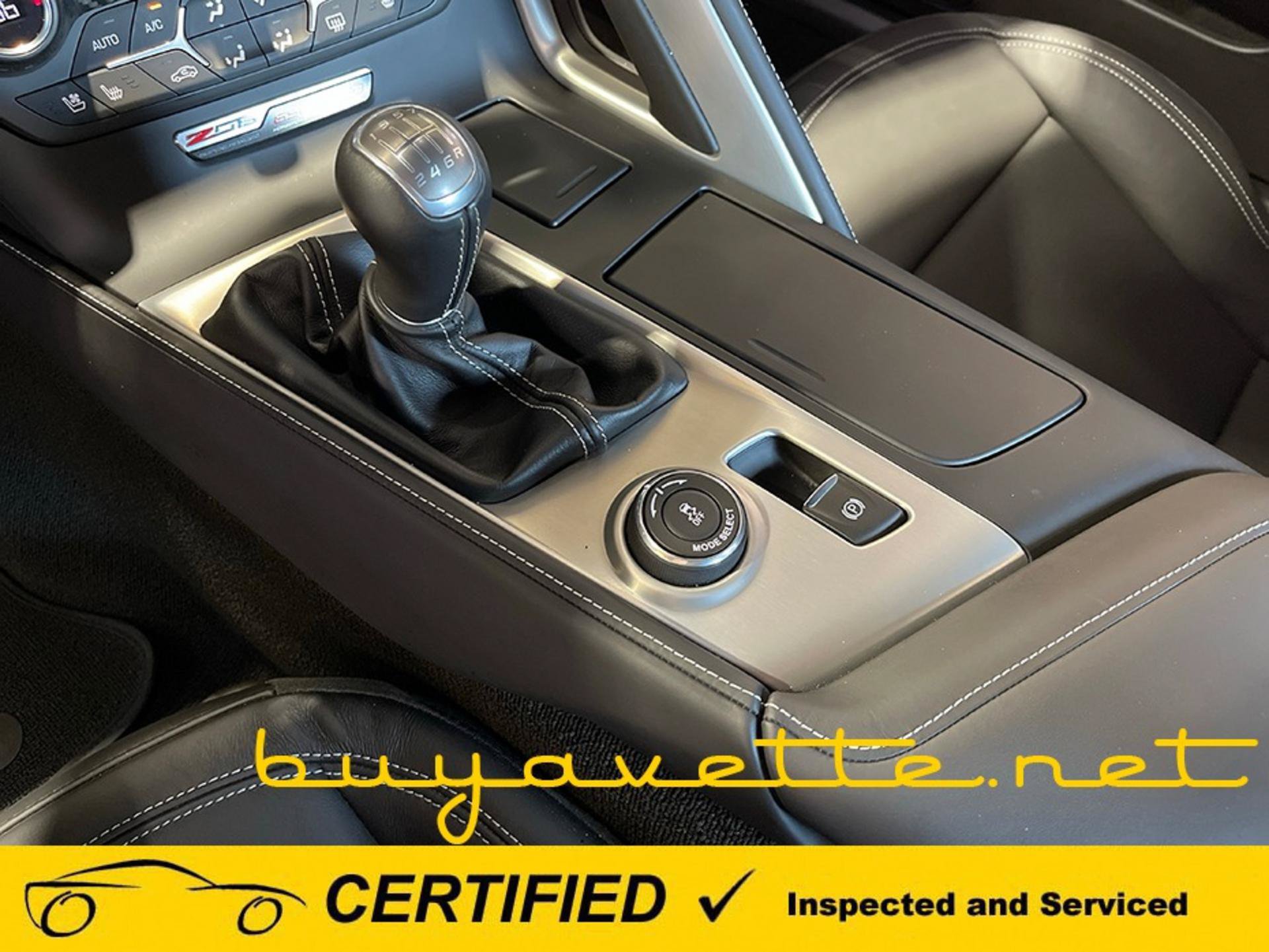 Used 2015 Chevrolet Corvette Z06 w/ 3LZ Preferred Equipment Group RWD image 16