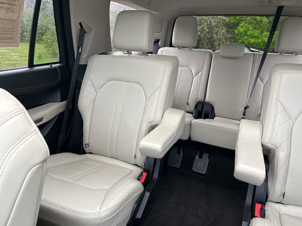 Used 2020 Ford Expedition Platinum image 12