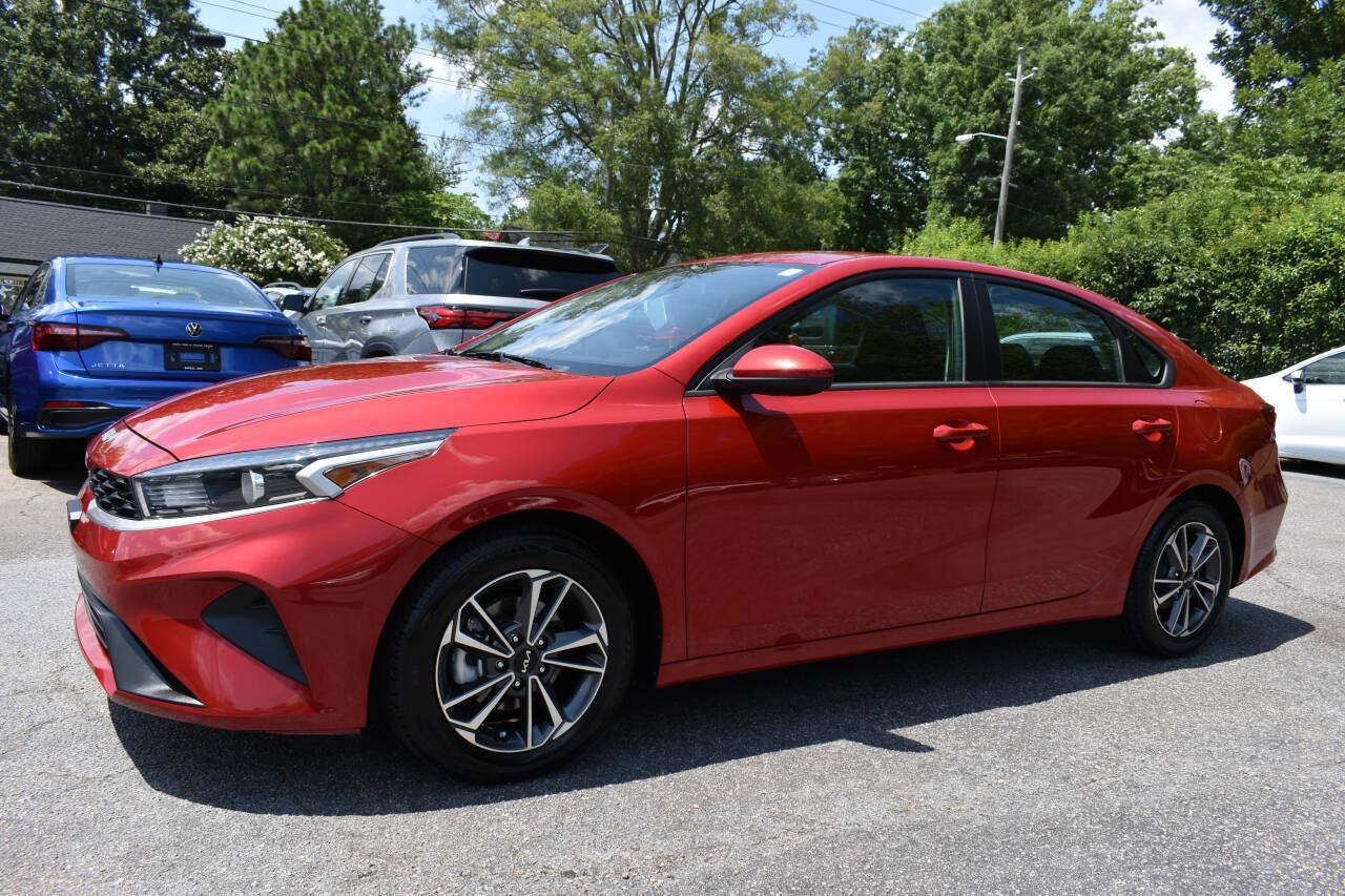 Used 2023 Kia Forte LXS FWD image 2
