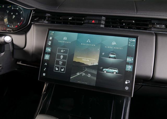 Used 2025 Land Rover Range Rover Sport image 14