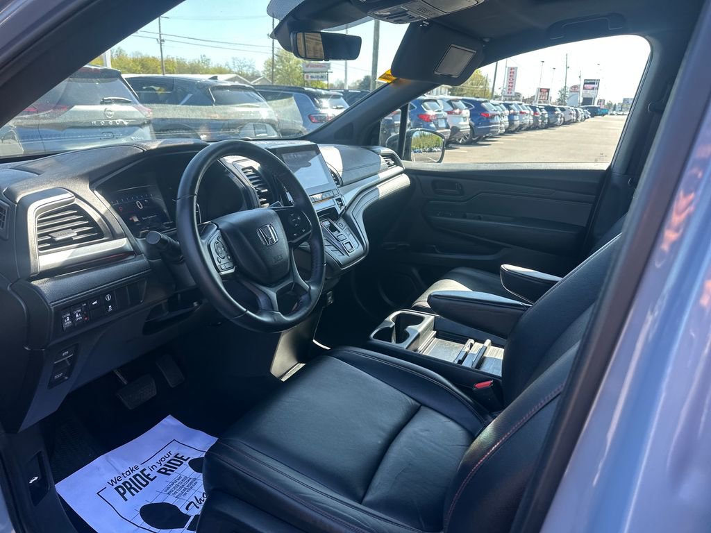 Used 2023 Honda Odyssey Sport image 9