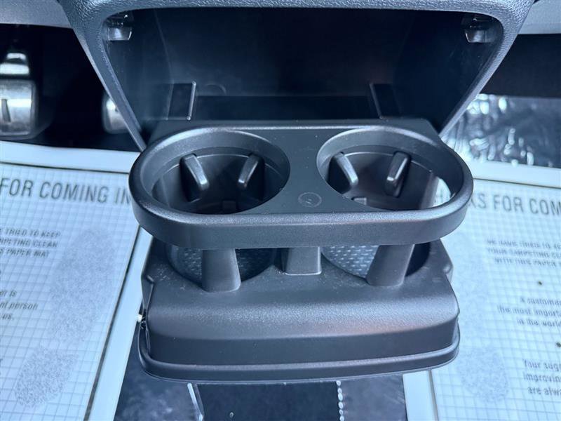 Used 2025 Volkswagen ID. Buzz Pro S image 28