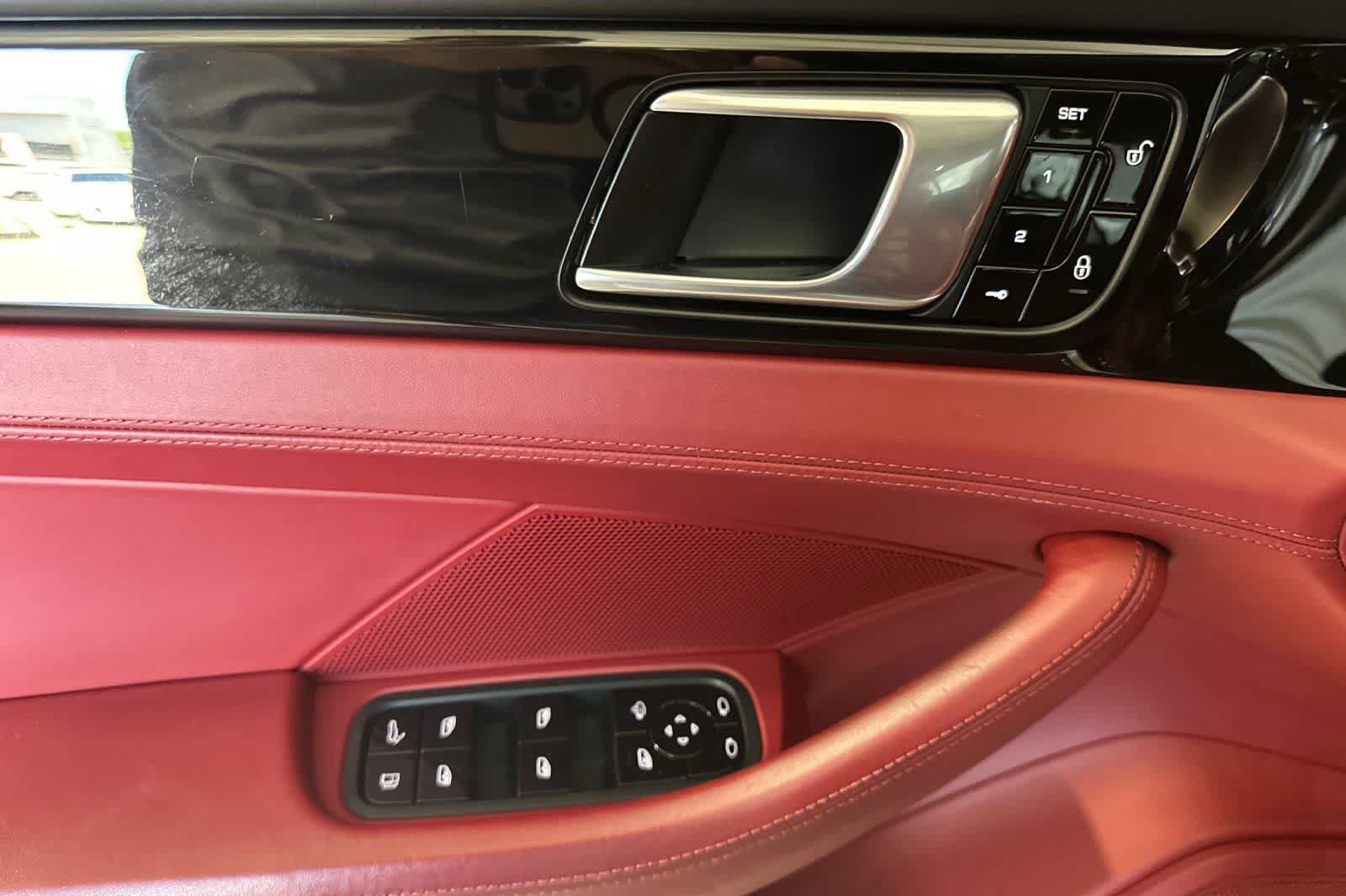 Used 2018 Porsche Panamera 4 AWD/4WD image 15