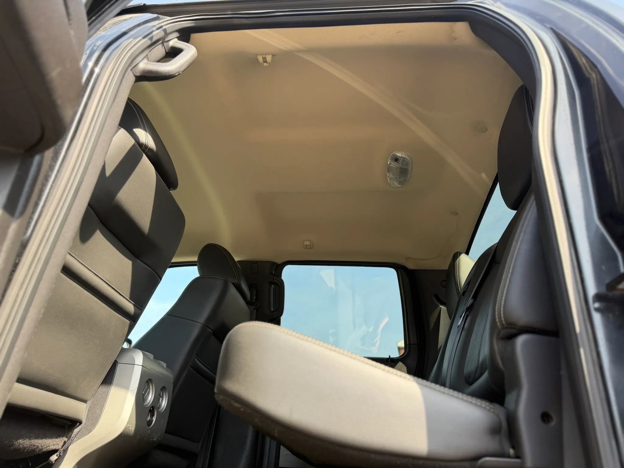 Used 2010 Ford F150 Lariat image 31