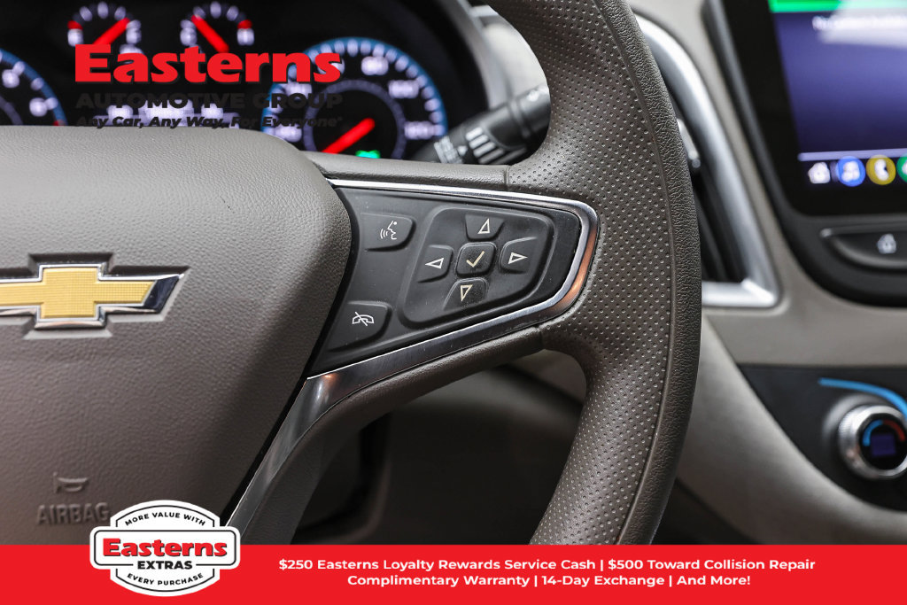 Used 2025 Chevrolet Malibu LT FWD image 17