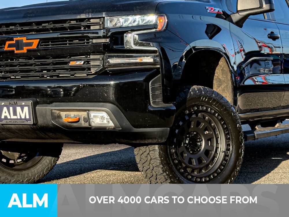 Used 2021 Chevrolet Silverado 1500 LT Trail Boss w/ Convenience Package II AWD/4WD image 2