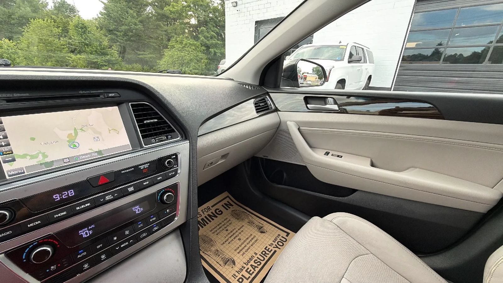 Used 2017 Hyundai Sonata Limited w/ Tech Package 03 FWD image 31