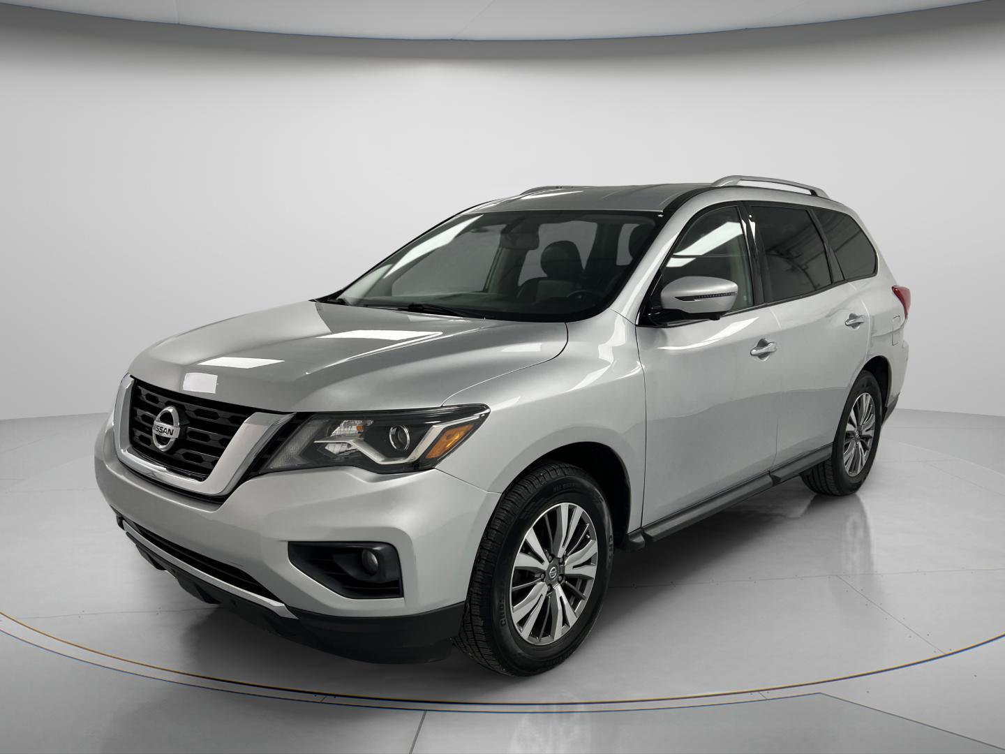 Used 2019 Nissan Pathfinder SL AWD/4WD image 5