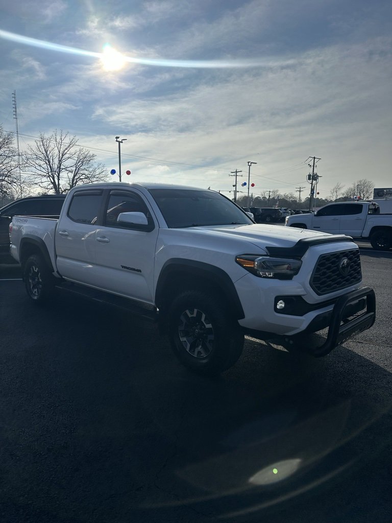Used 2023 Toyota Tacoma image 3