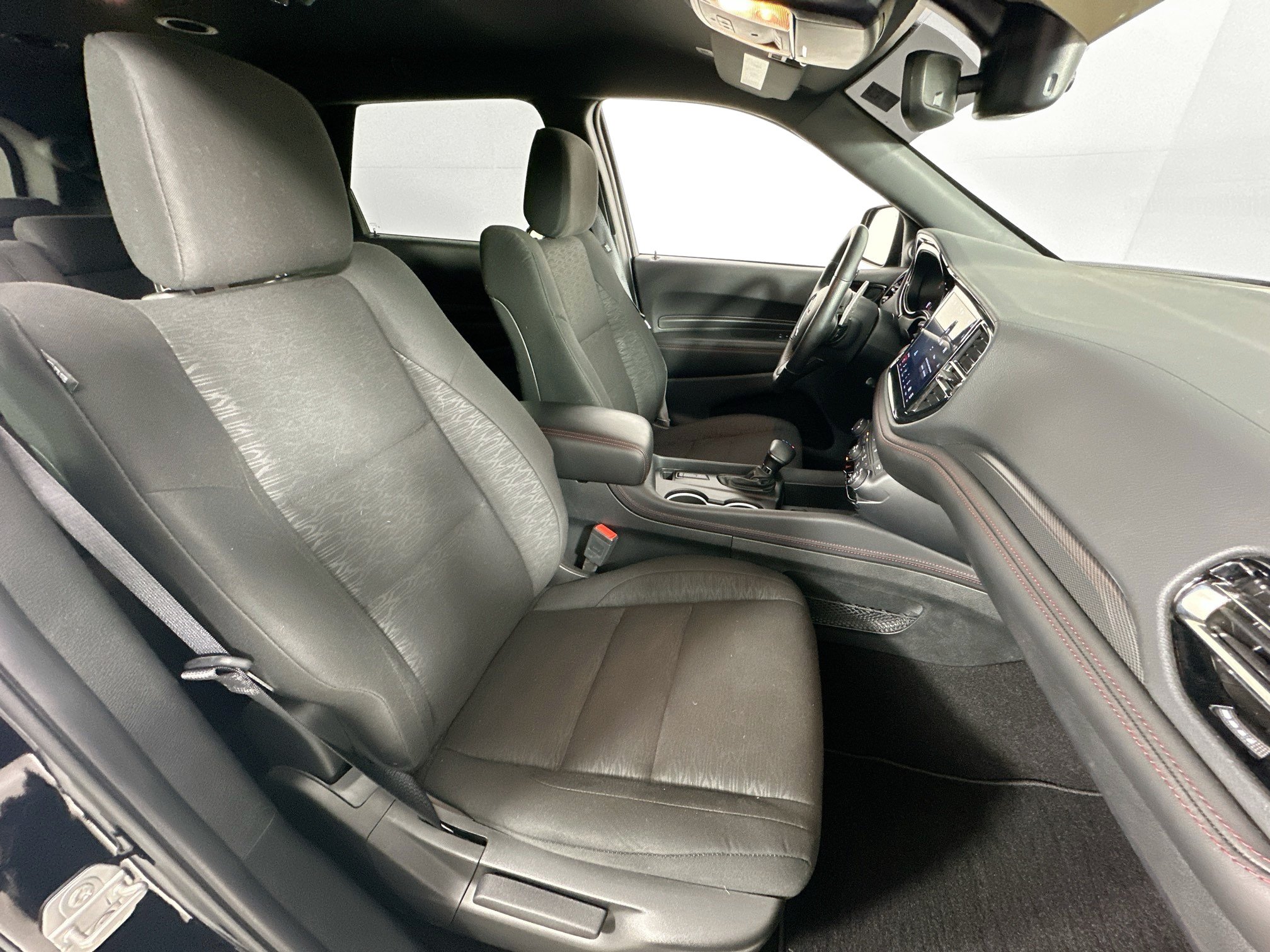 Used 2025 Dodge Durango R/T w/ Blacktop Package AWD/4WD image 29