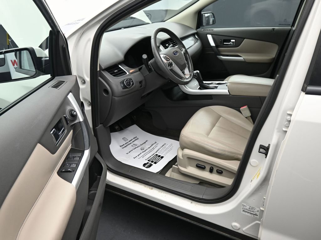 Used 2013 Ford Edge SEL image 15