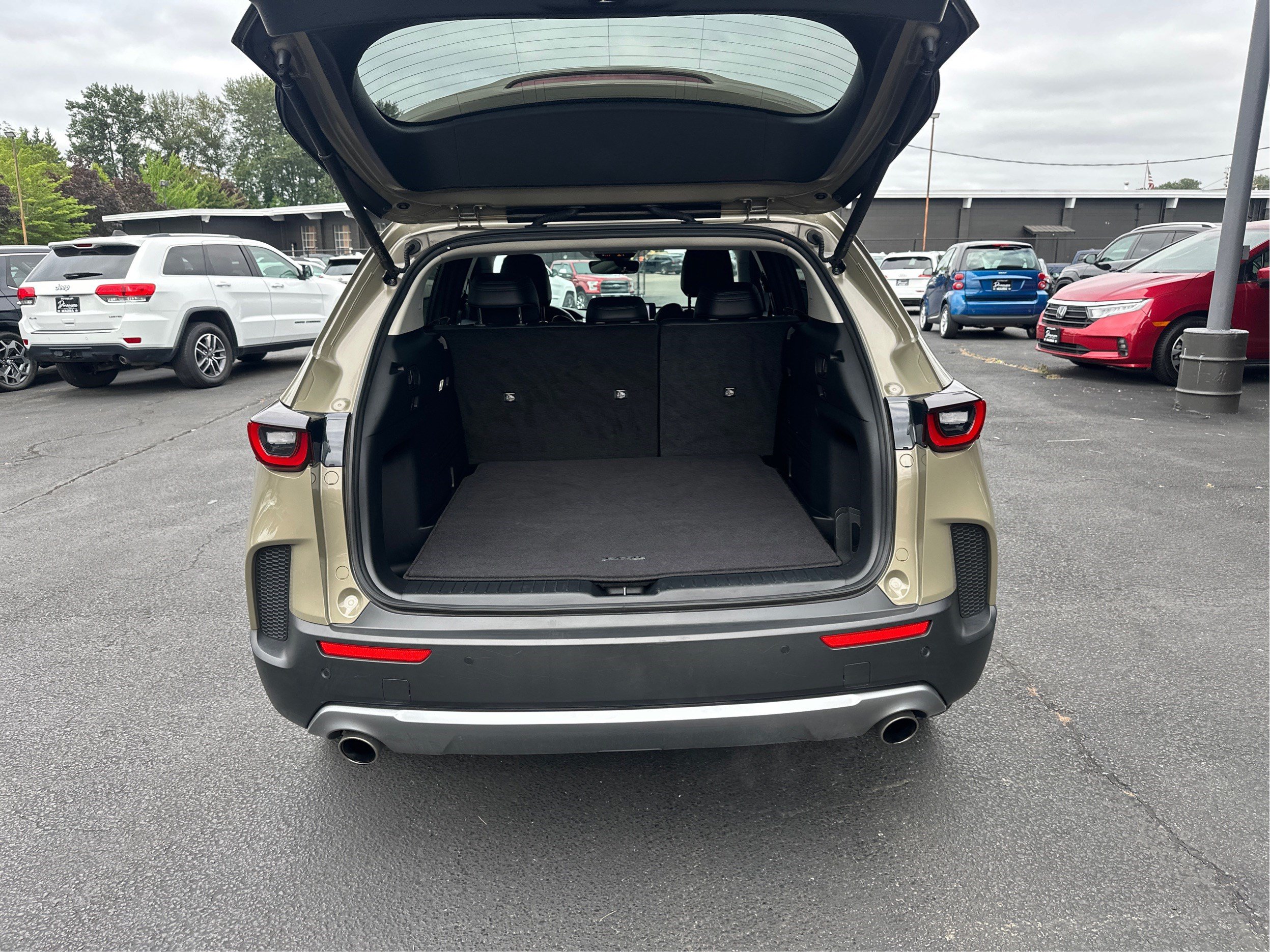 Certified 2024 MAZDA CX-50 2.5 Turbo w/ Cargo Package AWD/4WD image 11