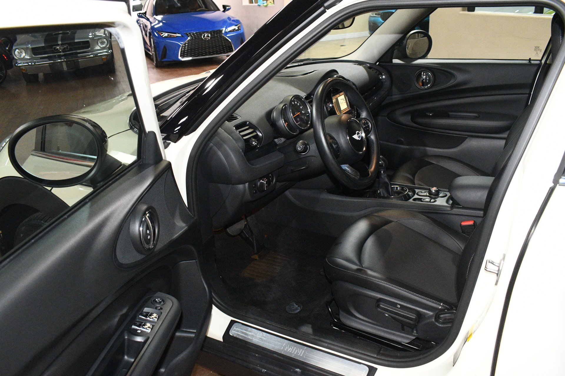 Used 2016 MINI Cooper Clubman FWD image 45