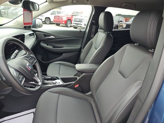 Used 2024 Buick Encore GX Preferred w/ Advanced Technology Package AWD/4WD image 11