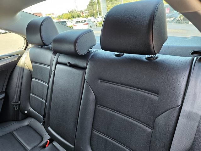 Used 2016 Volkswagen Jetta SE FWD image 14