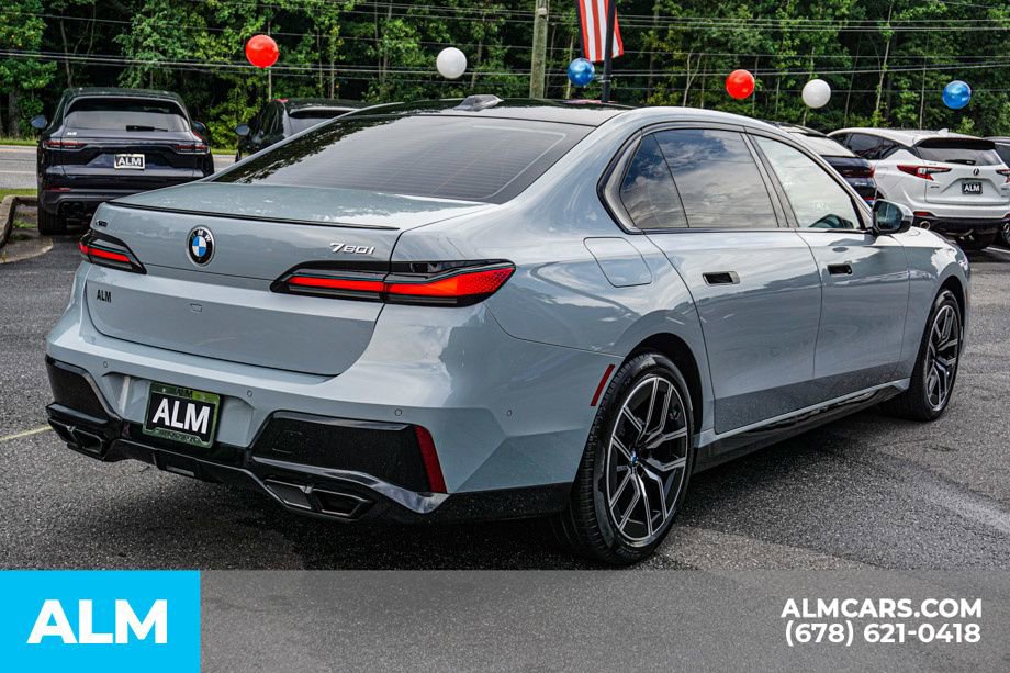 Used 2024 BMW 760i xDrive w/ Premium Package AWD/4WD image 6