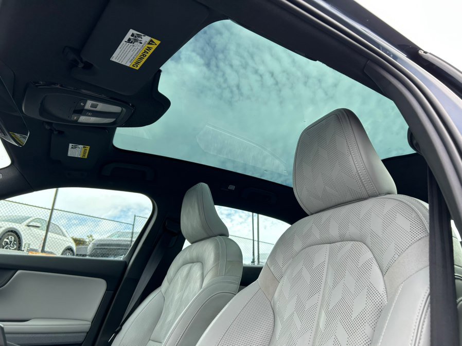 Used 2023 Polestar Polestar 2 w/ Pilot Pack image 16
