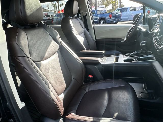 Used 2022 Toyota Sienna Platinum image 29