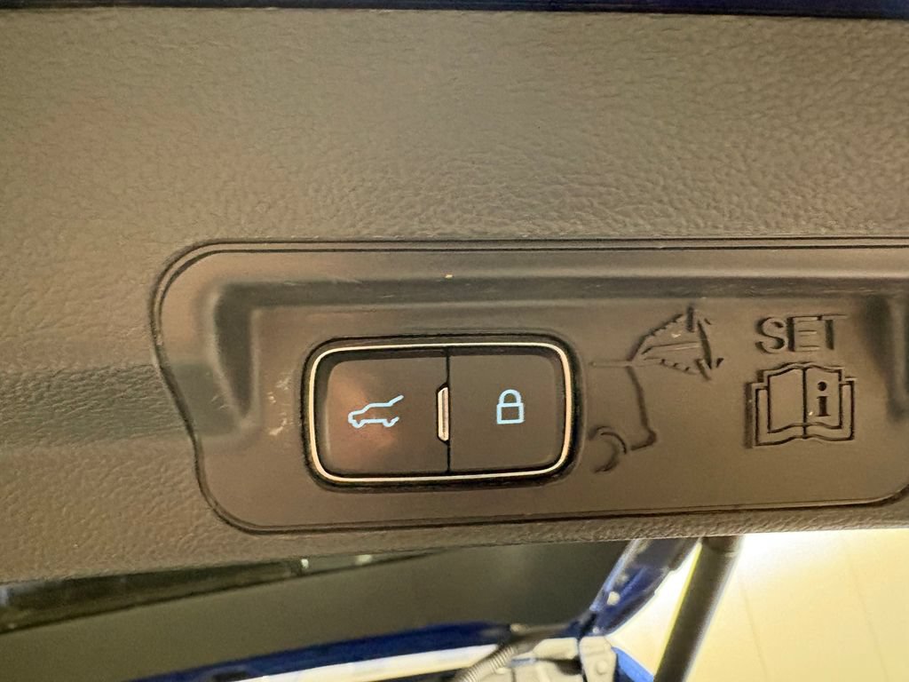Used 2020 Ford Explorer ST w/ ST Street Pack AWD/4WD image 40