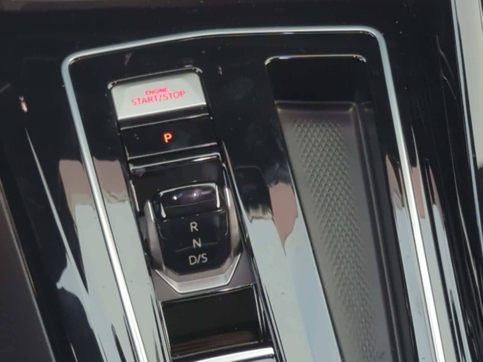 New 2026 Volkswagen Golf SE image 15