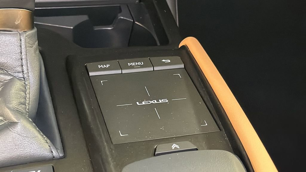 Certified 2022 Lexus ES 300h 300h w/ Premium Package image 23