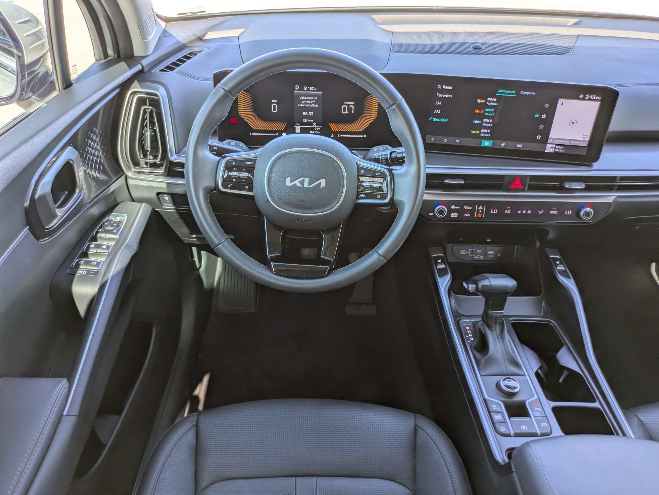 Used 2025 Kia Sorento S FWD image 16