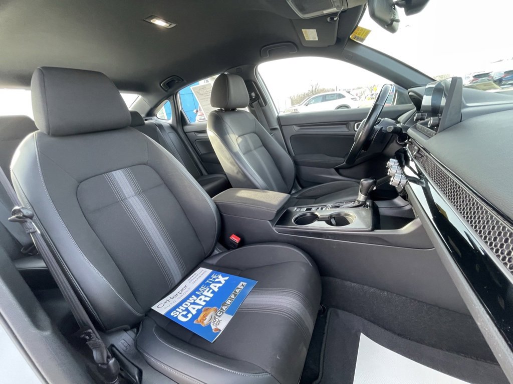 Used 2023 Honda Civic Sport image 11