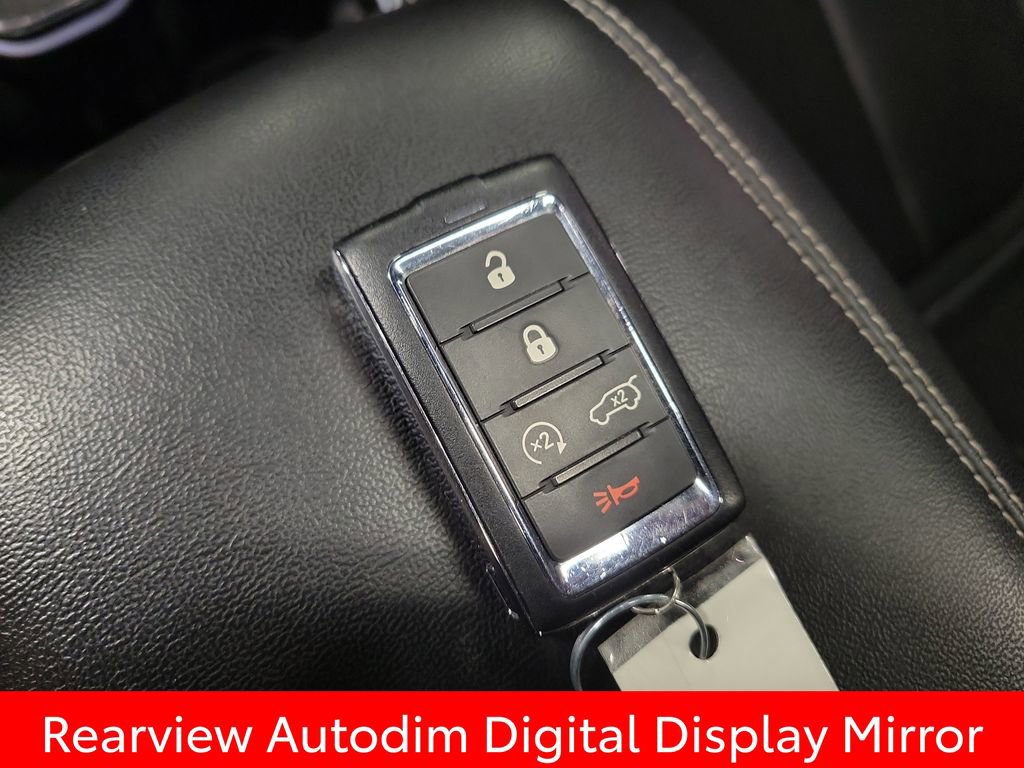 Used 2023 Jeep Grand Cherokee 4WD 4xe w/ Luxury Tech Group II image 15