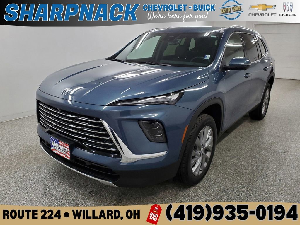 Used 2025 Buick Enclave Preferred image 1