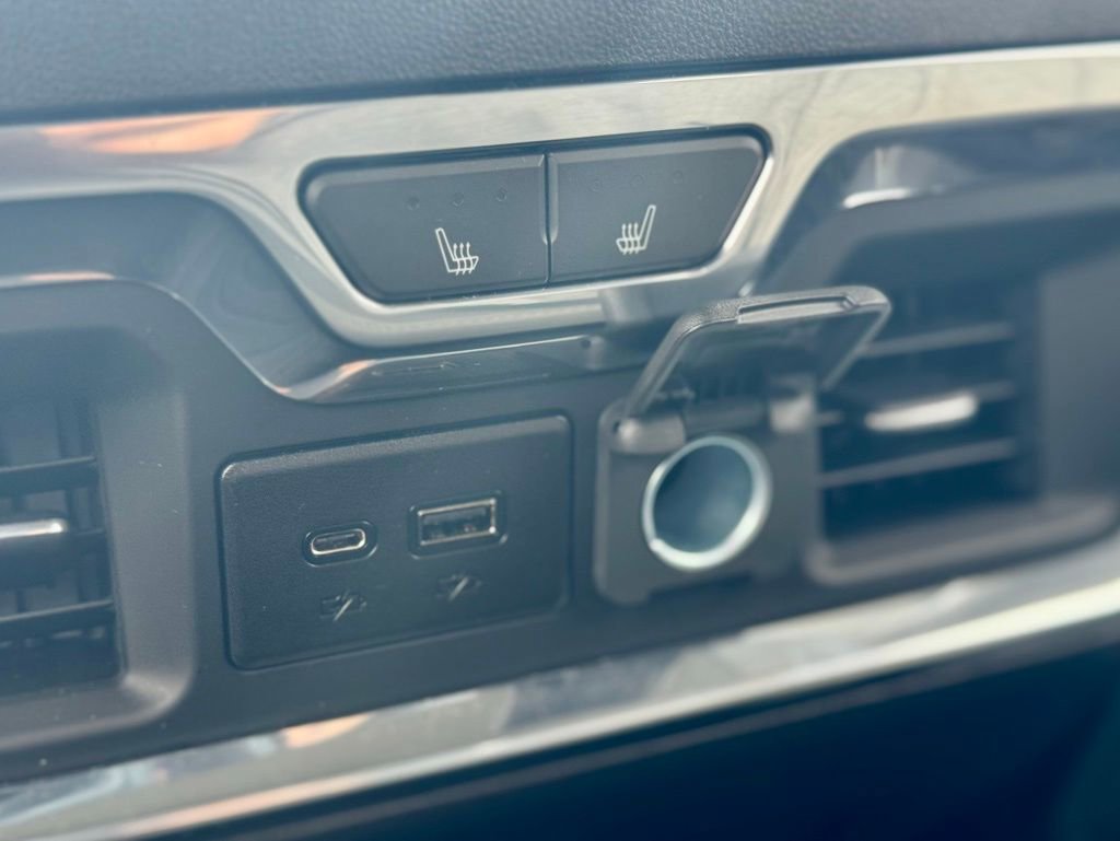 Used 2023 GMC Sierra 2500 Denali image 28