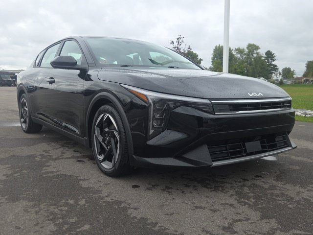 Used 2025 Kia K4 EX