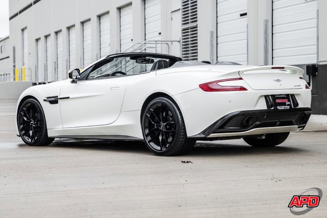 Used 2016 Aston Martin Vanquish Volante RWD image 12