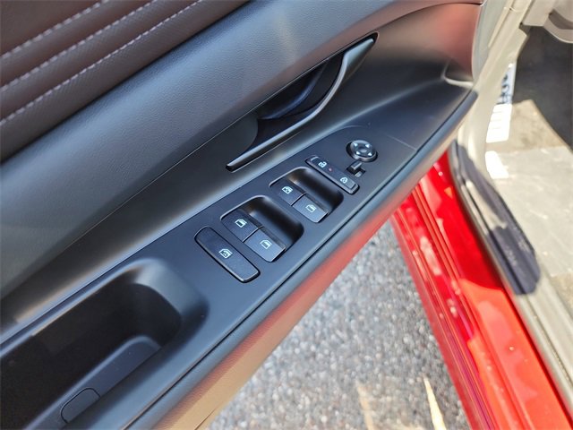 New 2025 Hyundai Elantra SEL image 13