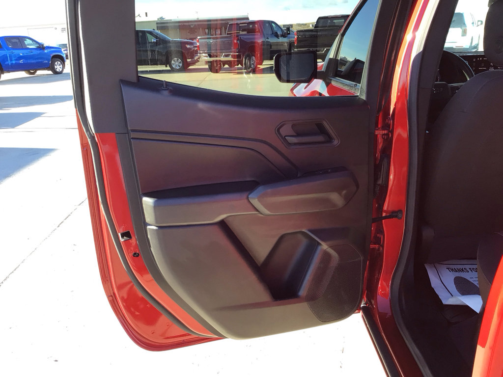 Used 2024 Chevrolet Colorado Trail Boss w/ Advanced Trailering Package image 18