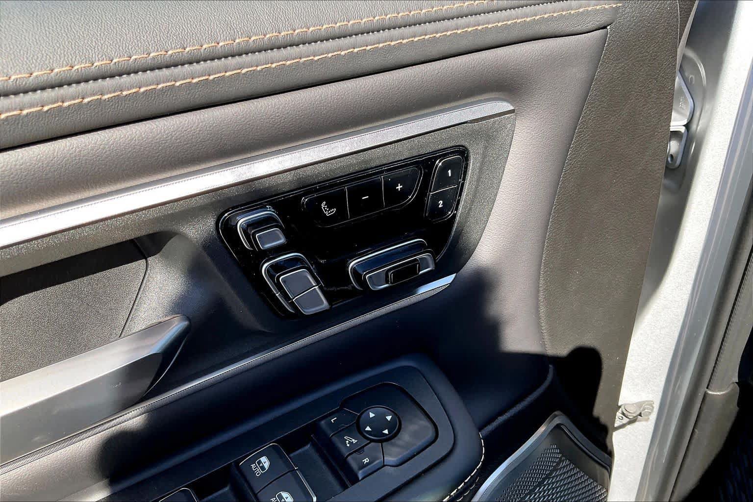New 2027 RAM 1500 Tungsten AWD/4WD image 18