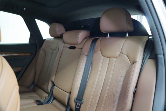 Used 2022 Audi Q5 e Premium Plus image 21