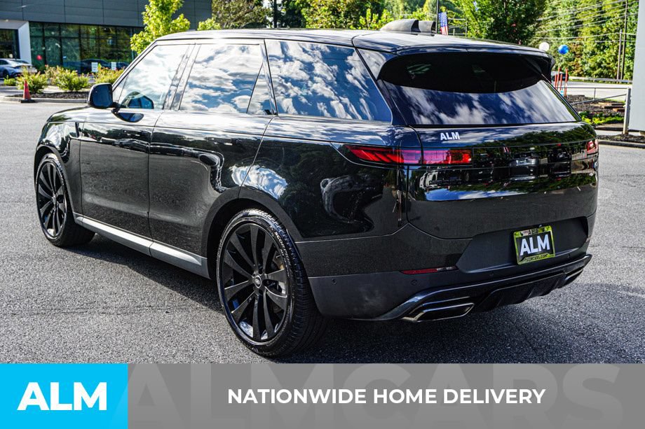 Used 2023 Land Rover Range Rover Sport SE AWD/4WD image 4