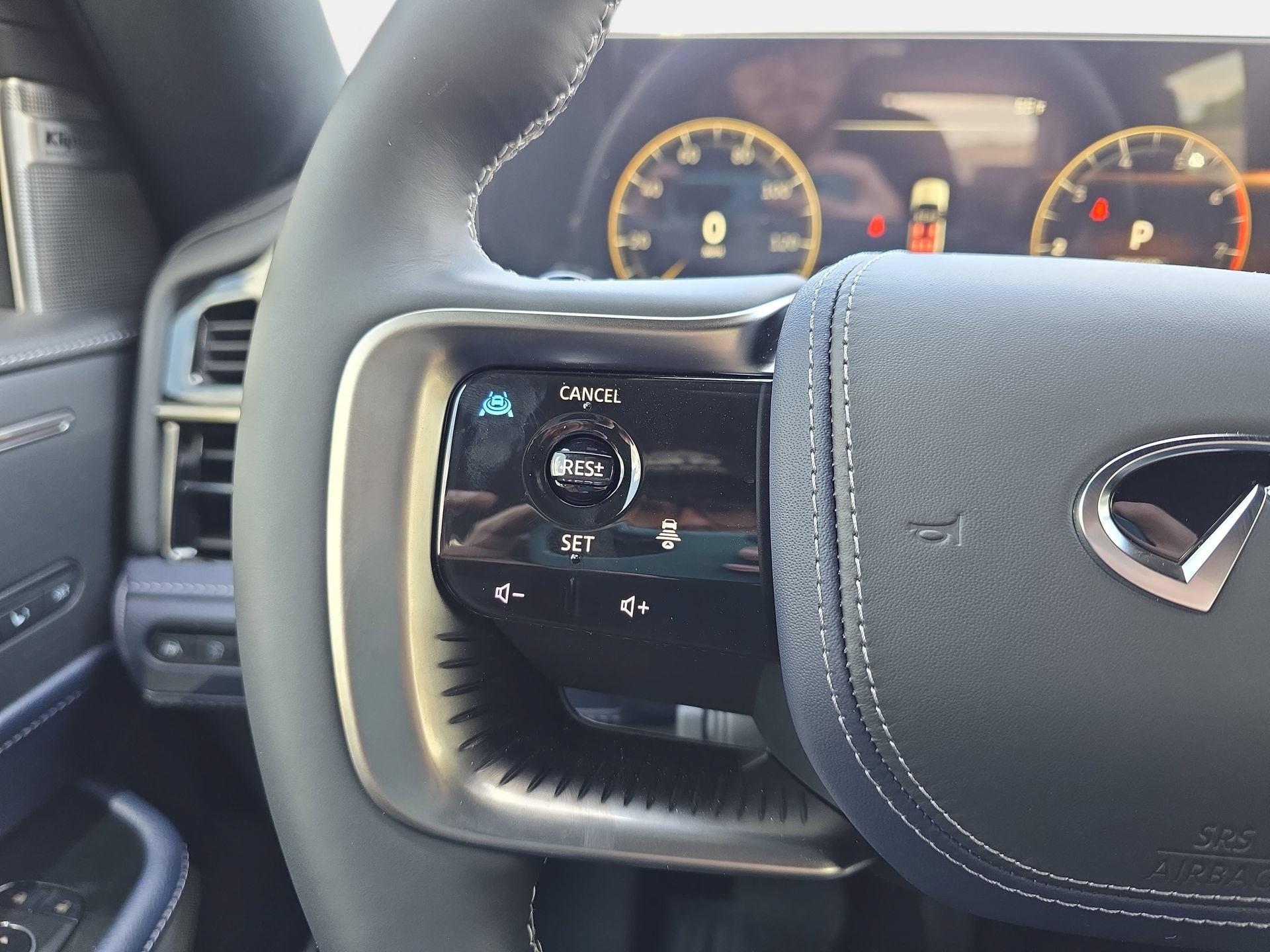 New 2026 INFINITI QX80 4WD w/ Sport Exterior Package image 17