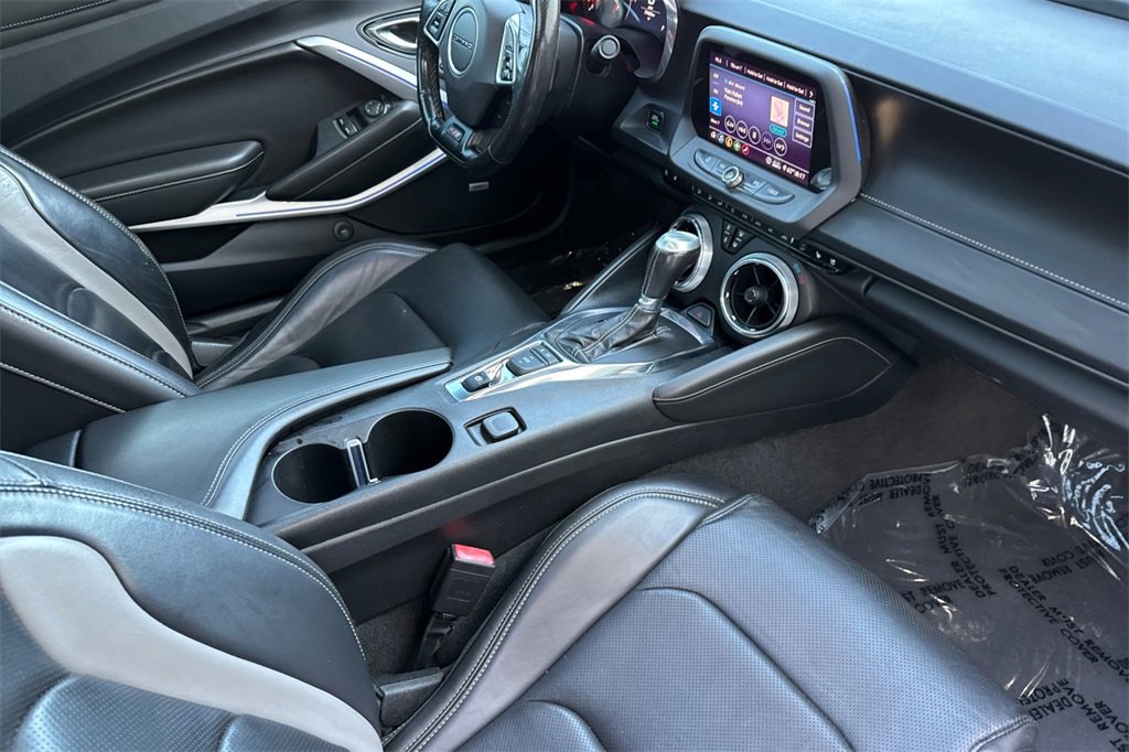 Used 2020 Chevrolet Camaro SS image 17
