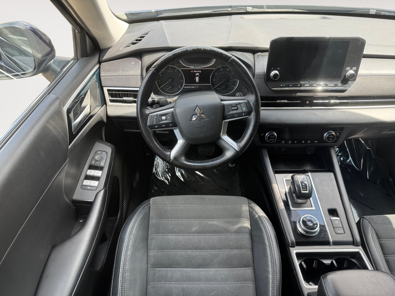 Used 2022 Mitsubishi Outlander SE FWD image 10