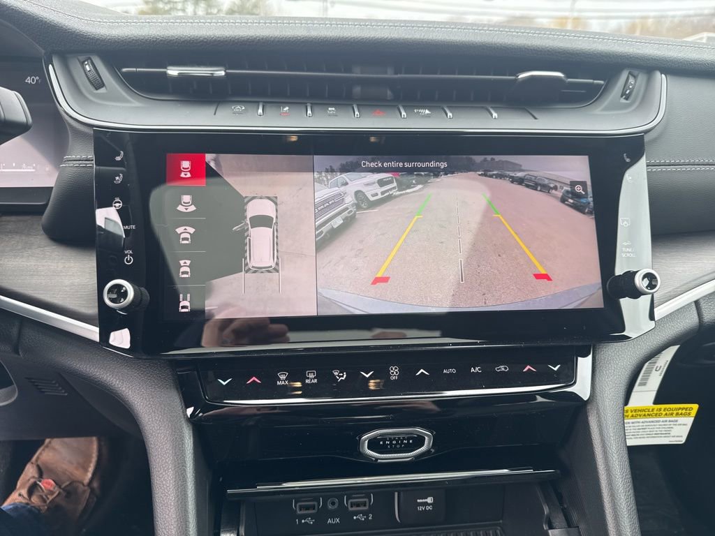 New 2026 Jeep Grand Cherokee Limited image 14