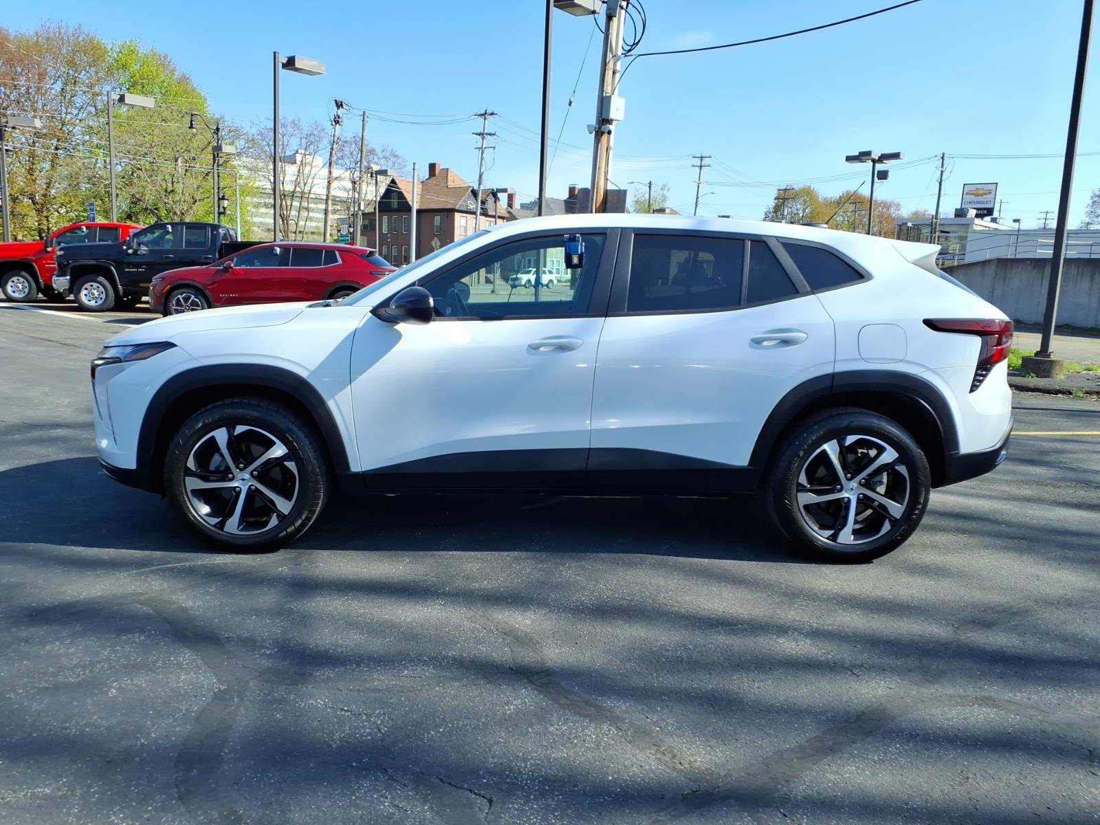 Used 2024 Chevrolet Trax RS w/ Driver Confidence Package FWD image 6