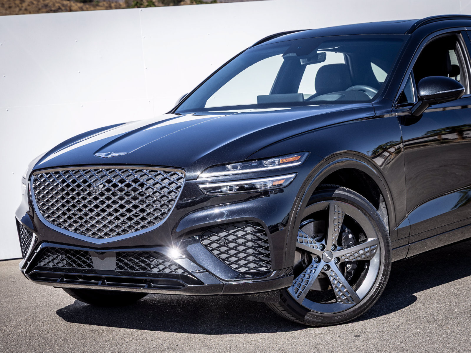 Used 2023 Genesis GV70 3.5T Sport w/ Sport Prestige Package AWD/4WD image 2