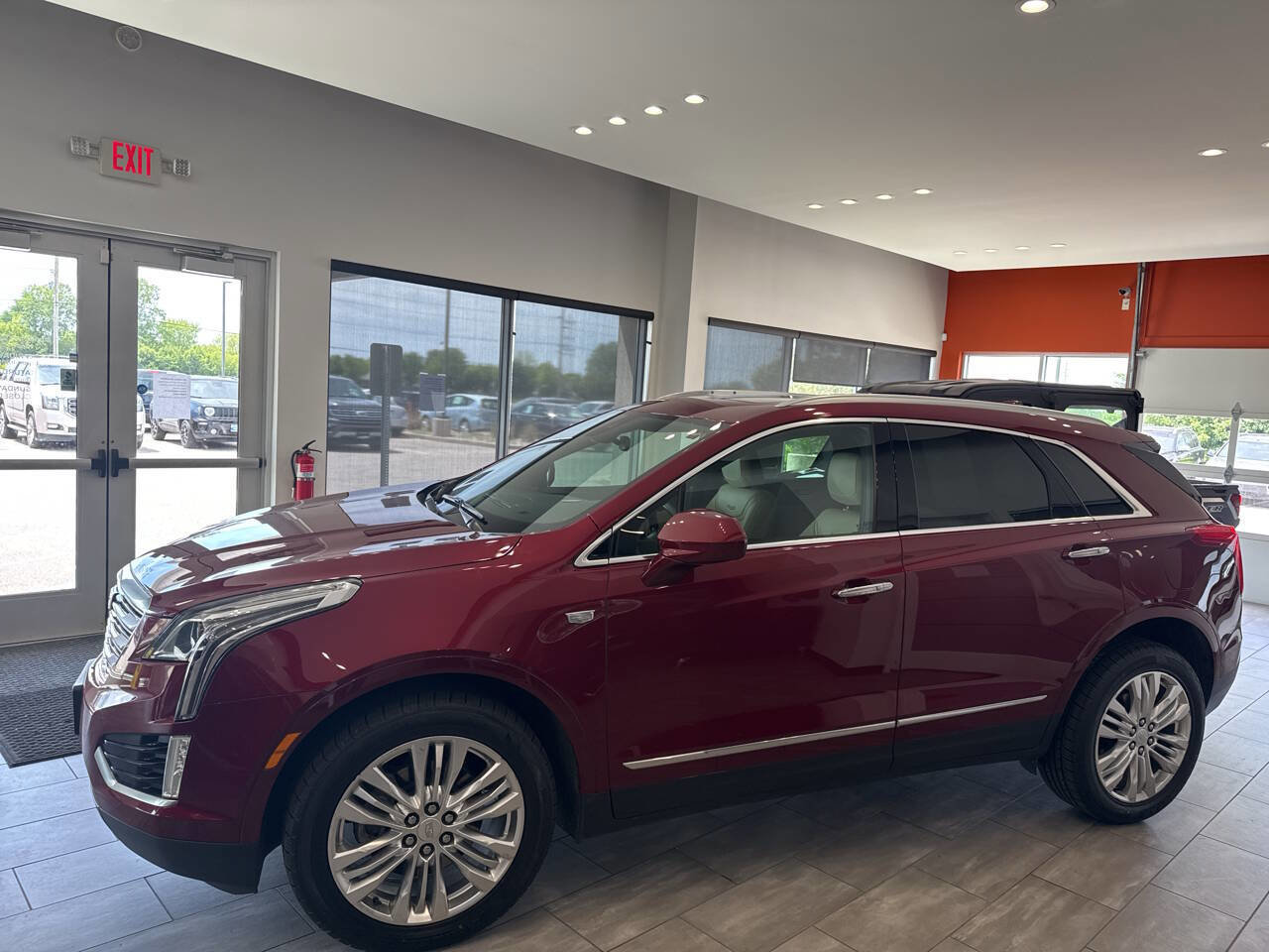 Used 2018 Cadillac XT5 Premium Luxury image 10