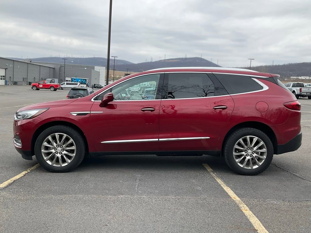 Used 2020 Buick Enclave Premium w/ Sun and Sites Package image 8