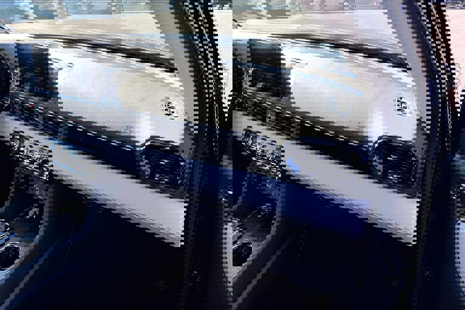 Used 2023 Honda Pilot Elite image 18