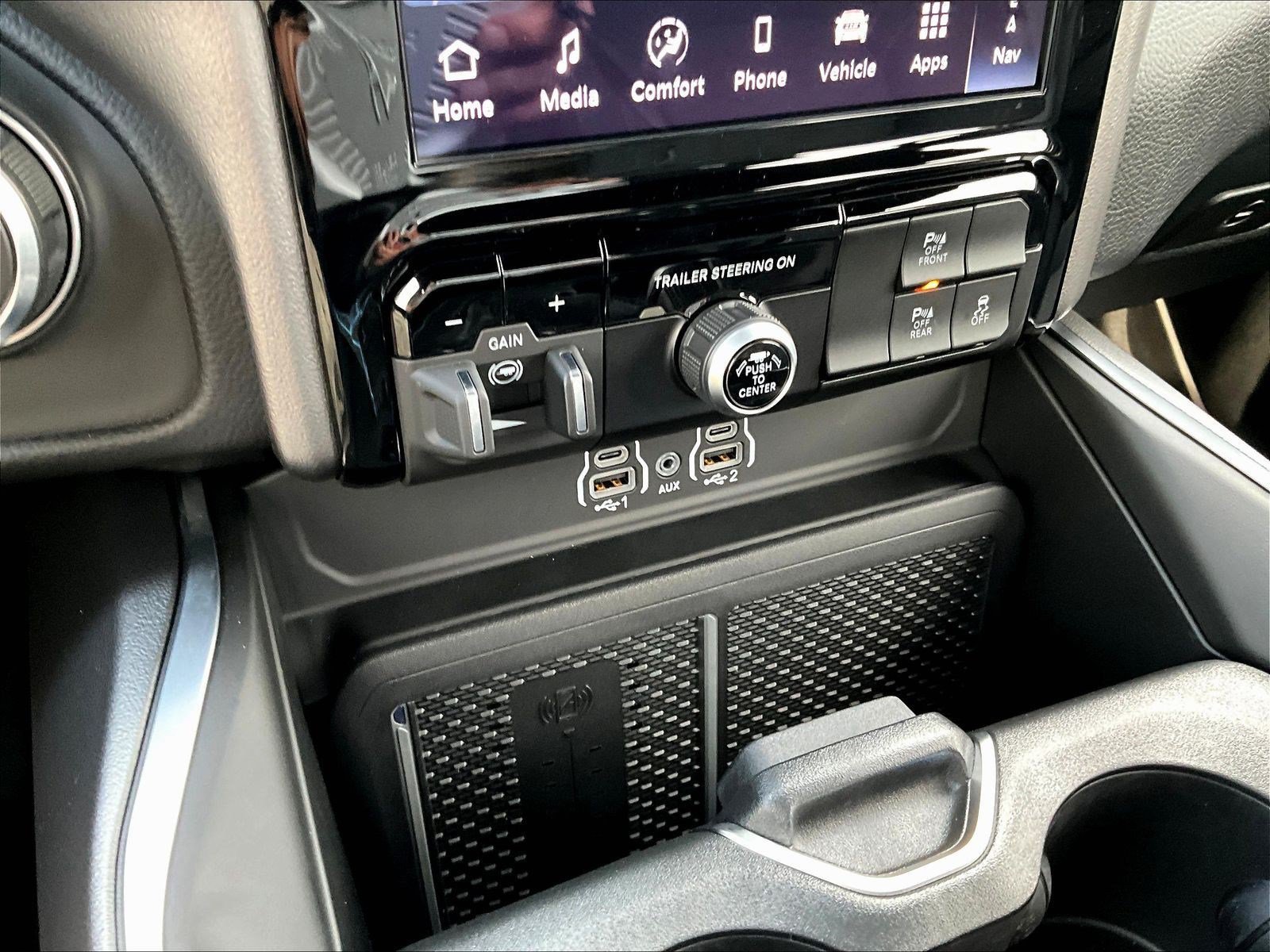 Used 2026 RAM 1500 Big Horn AWD/4WD image 17