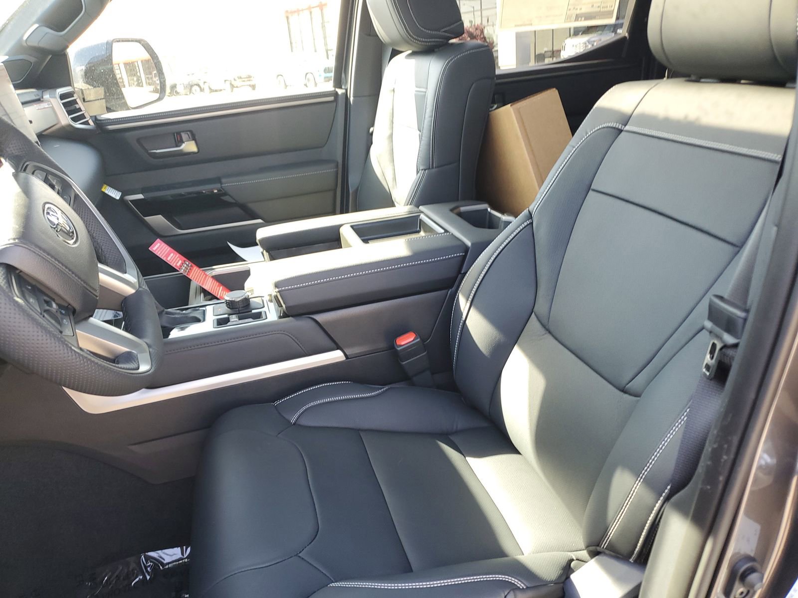 New 2026 Toyota Tundra Limited AWD/4WD image 16