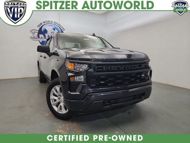 Used 2022 Chevrolet Silverado 1500 Custom image 1